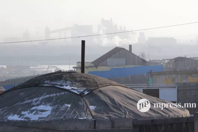 АГААР: Зүүн 4 зам орчимд агаар хамгийн их бохирдолтой буюу РМ2.5 тоосонцрын хэмжээ 555 байна