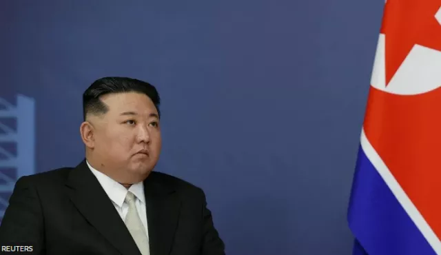 Хойд Солонгосын Үндсэн хуульд өмнөдийг эзлэх, гол дайснаа гэж зарлах гэсэн заалтуудыг нэмнэ