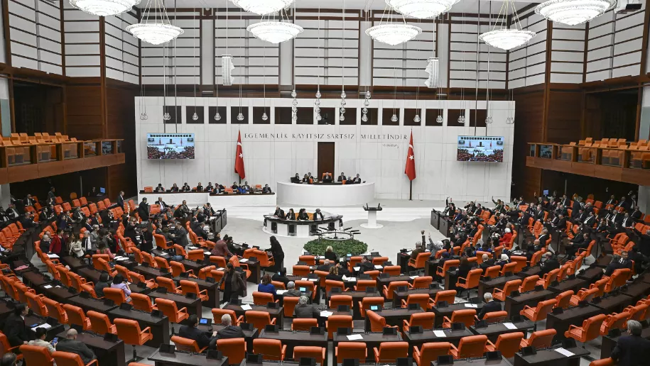 Туркийн парламент Шведийн НАТО-д элсэх хүсэлтийг дэмжлээ