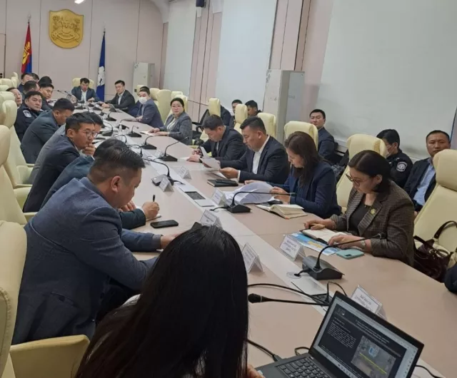 Гүүрэн гарцуудын лифтийг ажиллуулах, хог ачилтыг нэмэгдүүлэхийг даалгалаа