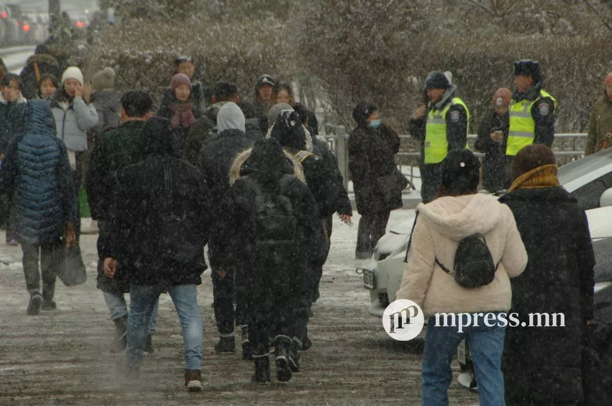 Ойрын өдрүүдэд цас орж томоохон голын хөндийд шөнөдөө 43-48 градус хүрч хүйтэрнэ