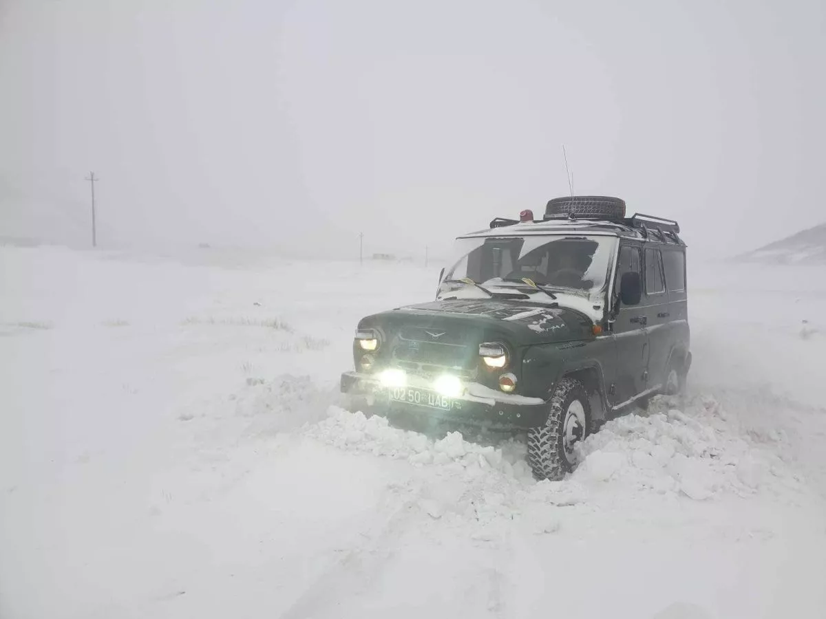 Өвөрхангай аймгийн нийт нутгаар өнөөдөр цасан шуургатай