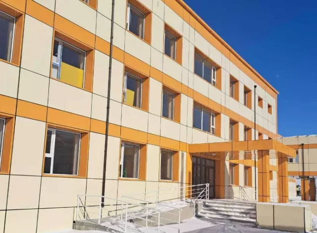 Хэнтий аймгийн Батноров суманд 320 суудалтай сургуулийн барилга ашиглалтад орлоо