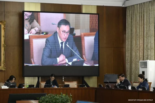 Цусны донорын тухай болон хамт өргөн мэдүүлсэн хуулийн төслүүдийг хэлэлцэхийг дэмжлээ