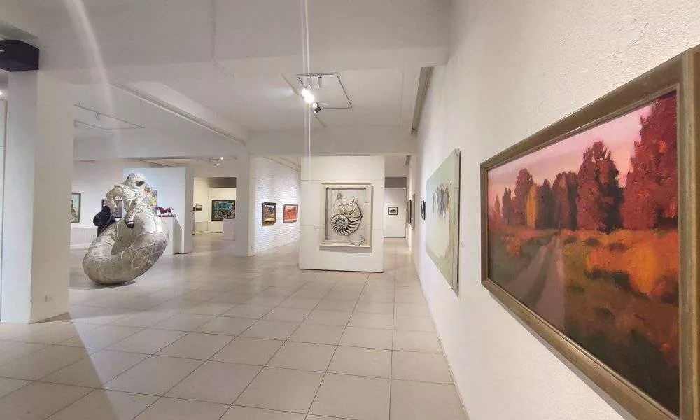 ВИДЕО: Шилдэг уран бүтээлийн “Best of Artists” үзэсгэлэн нээлтээ хийлээ