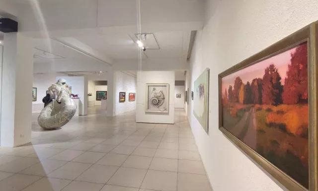 ВИДЕО: Шилдэг уран бүтээлийн “Best of Artists” үзэсгэлэн нээлтээ хийлээ