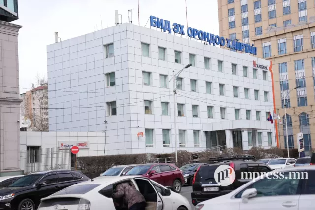 Хотын төвийн зогсоолд 47.400 автомашин өдөржин байршдаг