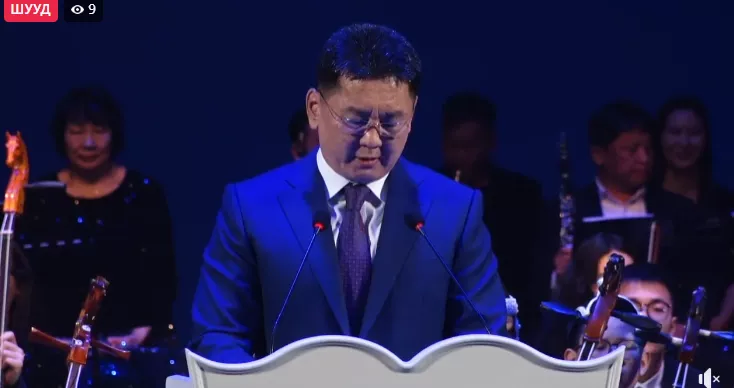 🔴ШУУД: Монгол Улсын Ерөнхийлөгч У.Хүрэлсүх Монголын багш нарын VIII их хурлын нээлтэд үг хэлж байна