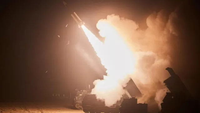 АНУ Киевт нууцаар алсын тусгалтай пуужингууд өгчээ