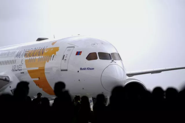 АНУ-руу шууд нислэг үйлдэх хоёр дахь Боинг 787-9 Dreamliner агаарын хөлгөө хүлээн авлаа