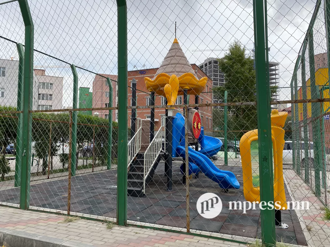 Хүүхдийн тоглоомын талбайн газар эзэмшигчдэд шаардлага хүргүүллээ