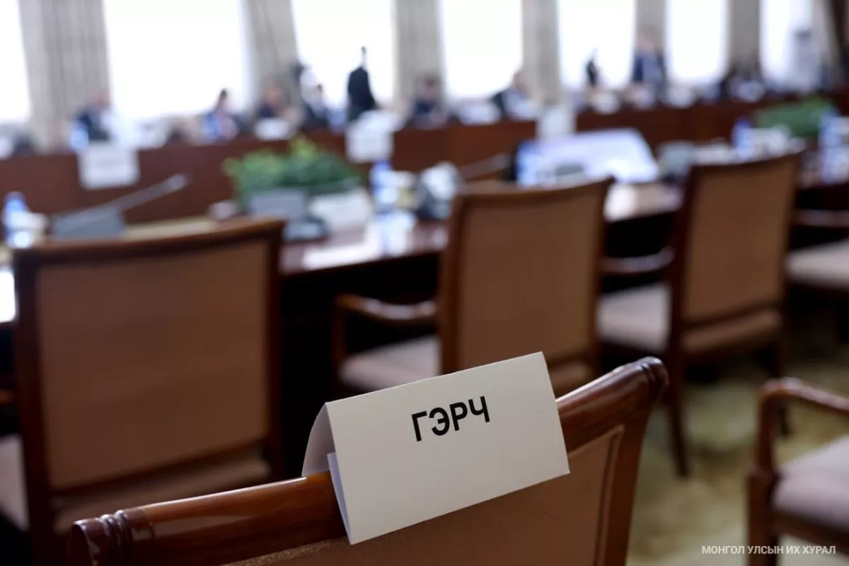 Нотлох баримтыг шинжлэн судлах өнөөдрийн сонсголд 61 гэрчийг дуудсан байна