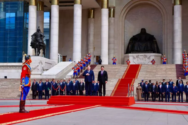 Монгол Улсын Ерөнхийлөгч У.Хүрэлсүх, БНБУ-ын Ерөнхийлөгч А.Г.Лукашенко нар албан ёсны хэлэлцээ хийлээ