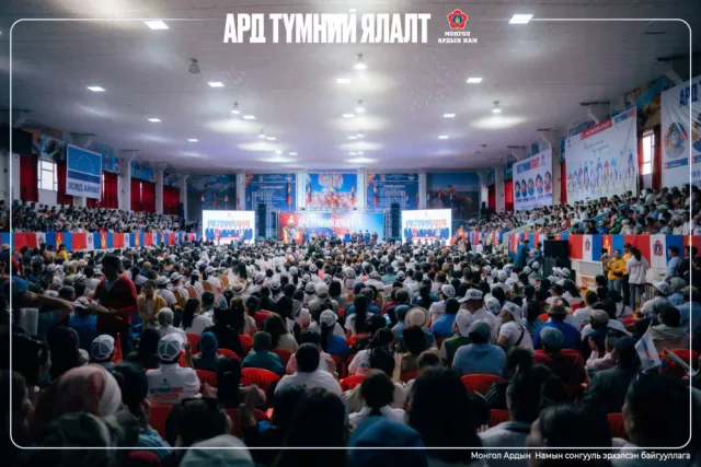 Баруун бүсийн нэр дэвшигчдийг багаар нь дэмжихийг Ерөнхий сайд Л.Оюун-Эрдэнэ Ховдчуудаас хүслээ
