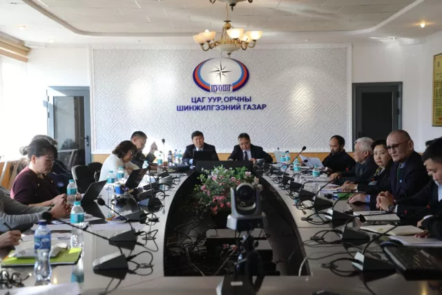 Усны нөөцийн зөвлөл хуралдаж Цэнхэрийн халуун рашааны усны нөөцийг баталлаа