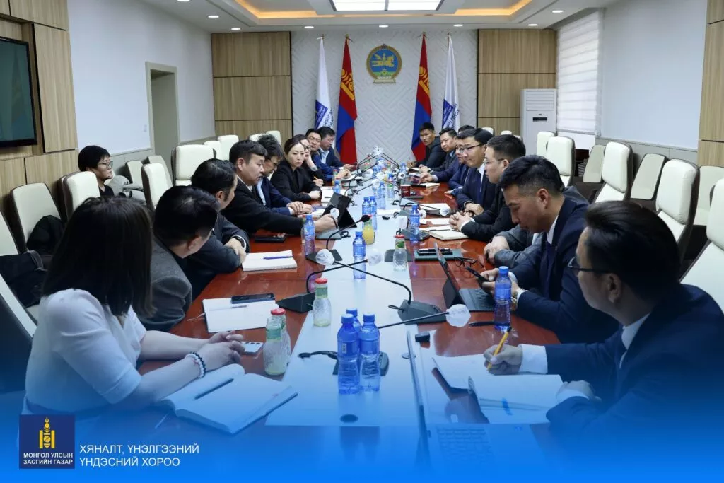 Салбарын хяналт шалгалт давхардаж байгаагаас шалтгаалж аж ахуйн нэгжүүдэд хүндрэл, чирэгдлийг арилгана.