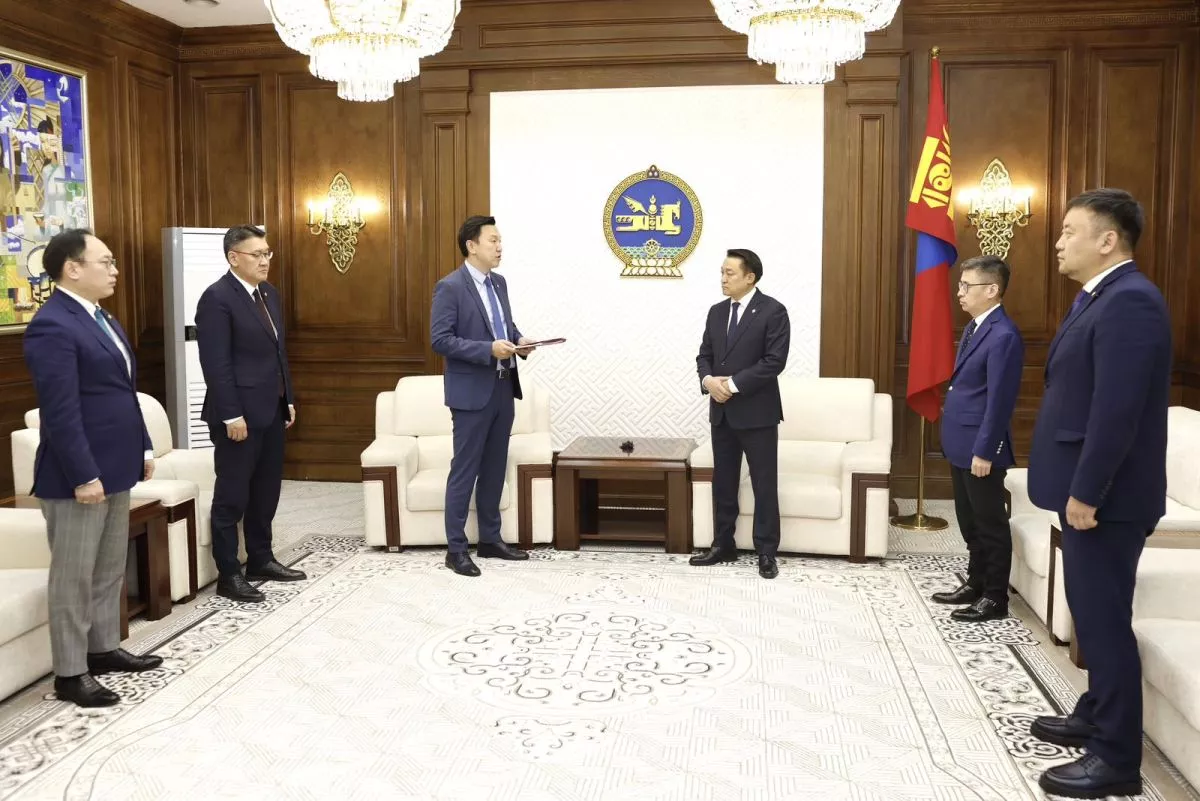 Төлбөрт таавар, бооцоот тоглоом, цахим мөрийтэй тоглоомын үйл ажиллагаа эрхлэхийг хориглох хуулийн өөрчлөлтийн төслийг өргөн барив