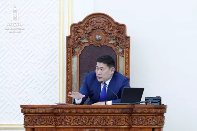 АН: Монгол Улсын Ерөнхий сайд Л.Оюун-Эрдэнийг уучлалт гуйтал хуралдаа “оролцохгүй“