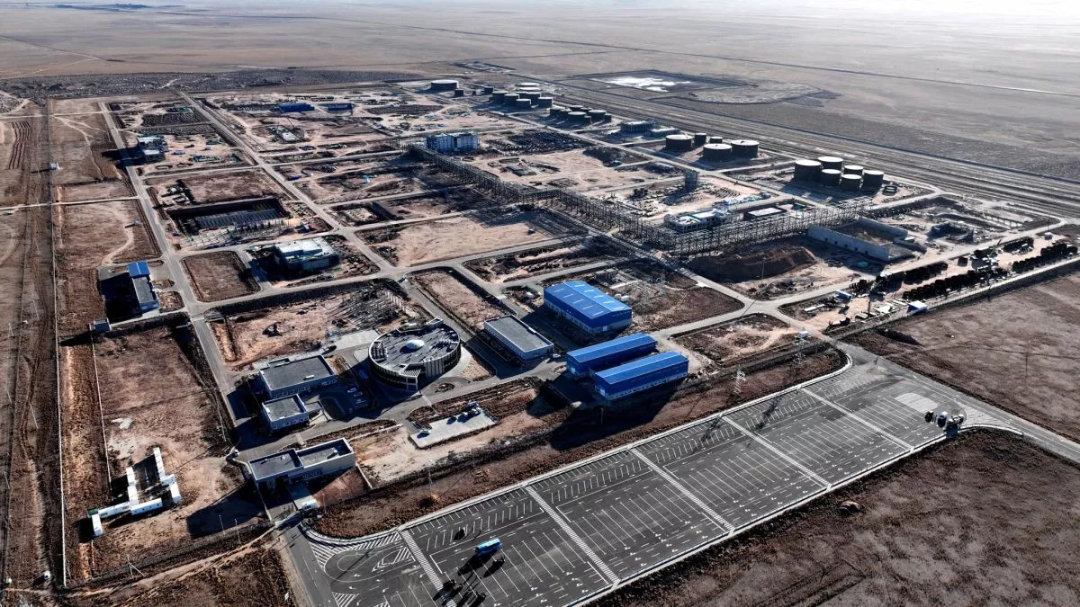 Г.Занданшатар: Газрын тос боловсруулах үйлдвэрийг 2027 онд ашиглалтад оруулахаар төлөвлөж байна