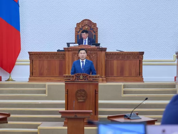 Н.Учрал: Та бидэнд шалтаг тоочин суух эрх байхгүй