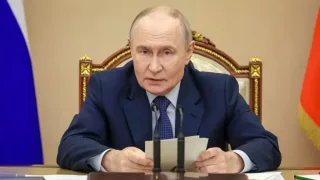 Путины нам дахиад ялав