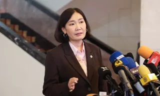 Л.Мөнхбаясгалан: Ерөнхийлөгчийн санаачилсан төслүүдийг хэлэлцэх гэхээр зөвлөхүүд нь яагаад орж ирдэггүй юм бэ?