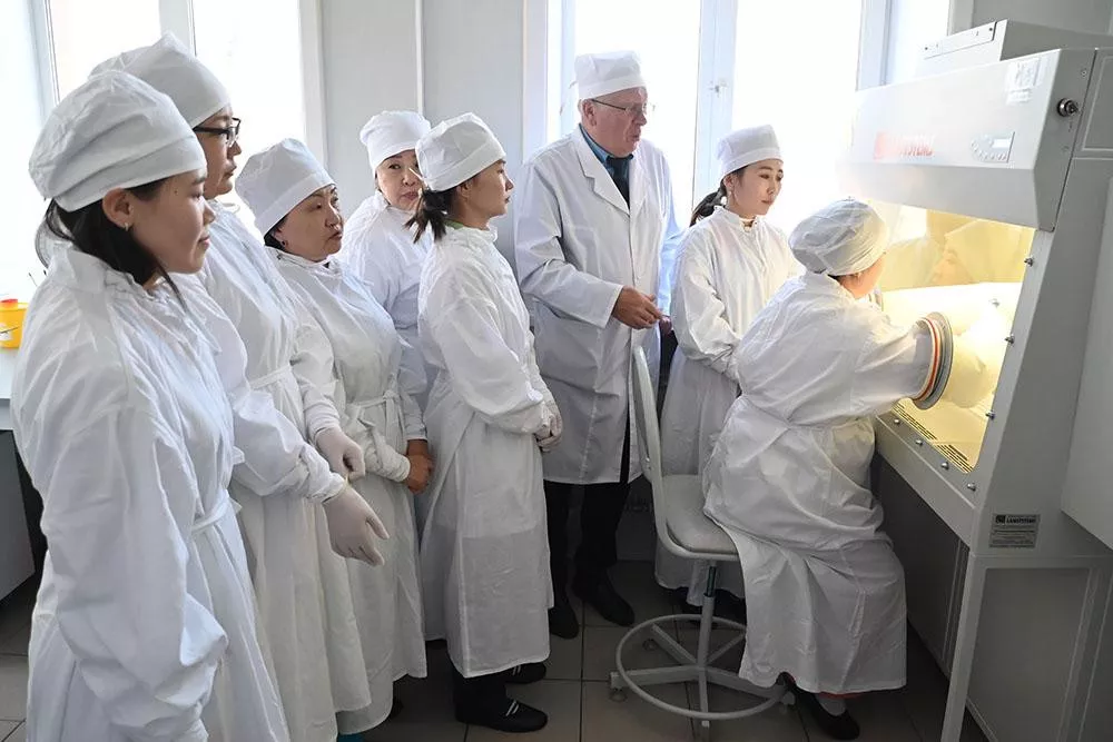 Эрхүүд тусгаарлалтанд байсан 200 иргэнийг чөлөөлжээ