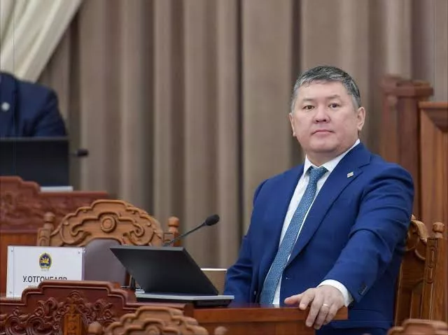 Зүүн бүсийн гишүүн У.Отгонбаяр талыг “там“ болтол шатаав уу?