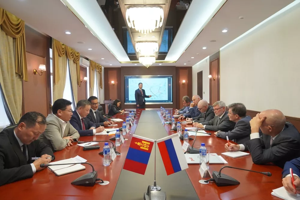 “Оросын төмөр зам“ нээлттэй хувьцаат нийгэмлэгийн төлөөлөгчидтэй уулзлаа