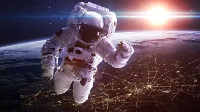 Сансрын нисгэгчдийн цалин хэд байдаг вэ
