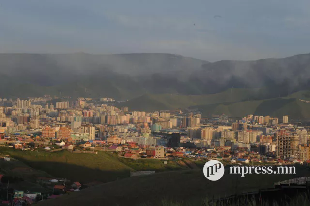 Маргааш 28 хэмийн дулаан, цэлмэг байна
