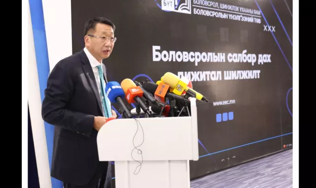 Гүйцэтгэлээр I-IV түвшинд эрэмбэлэгдсэн багш нарт 10-25 хувийн урамшуулал олгоно