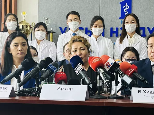 Цусны үүдэл эс шилжүүлэн суулгах эмчилгээг амжилттай хийлээ