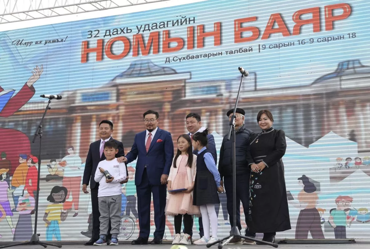 Намрын “Номын баяр“ нээлтээ хийлээ