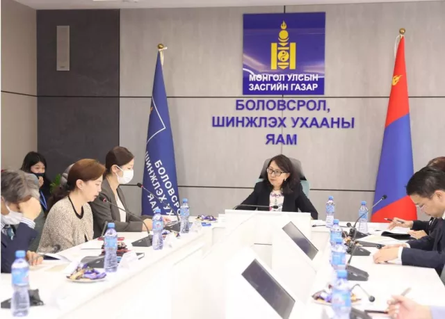Сургуулийн хоол үйлдвэрлэл, үйлчилгээг дэмжих төслийн хэрэгжилтийн явцыг хэлэлцлээ