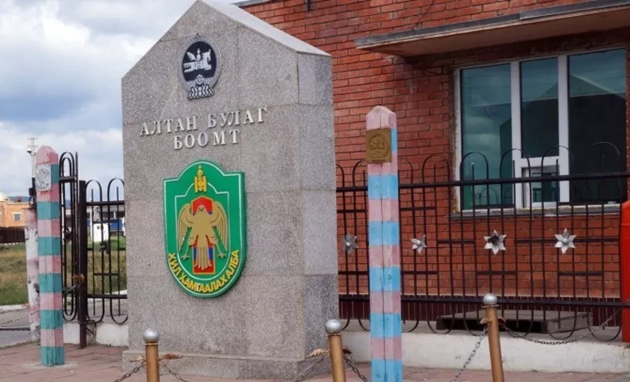 ОХУ-аас ирсэн 8211 иргэний 1292 нь визээ сунгуулжээ