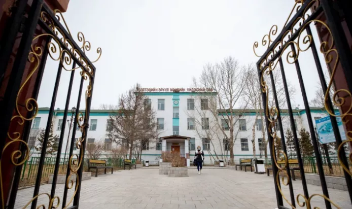 СЭМҮТ мөнгөн хуримтлалаар таван эмч, мэргэжилтнүүдээ байранд оруулжээ