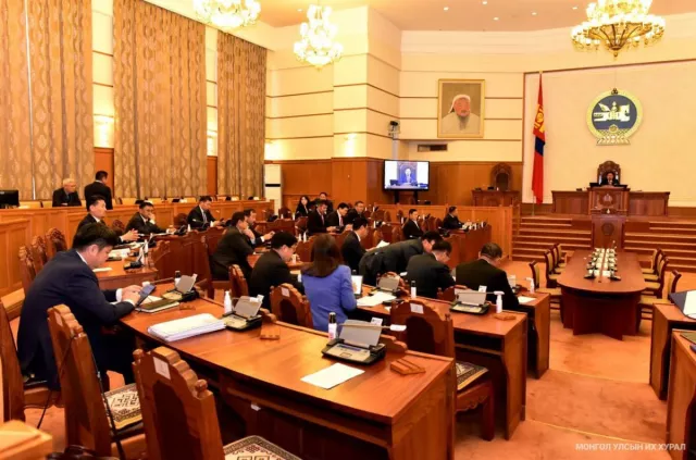 Шүгэл үлээгчийн эрх зүйн байдлын тухай хуулийн төслийг хэлэлцлээ