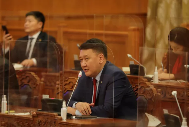 Б.Жавхлан: Ц.Даваасүрэн гишүүн худлаа шударга үнэний туйл болоод гүйгээд байна