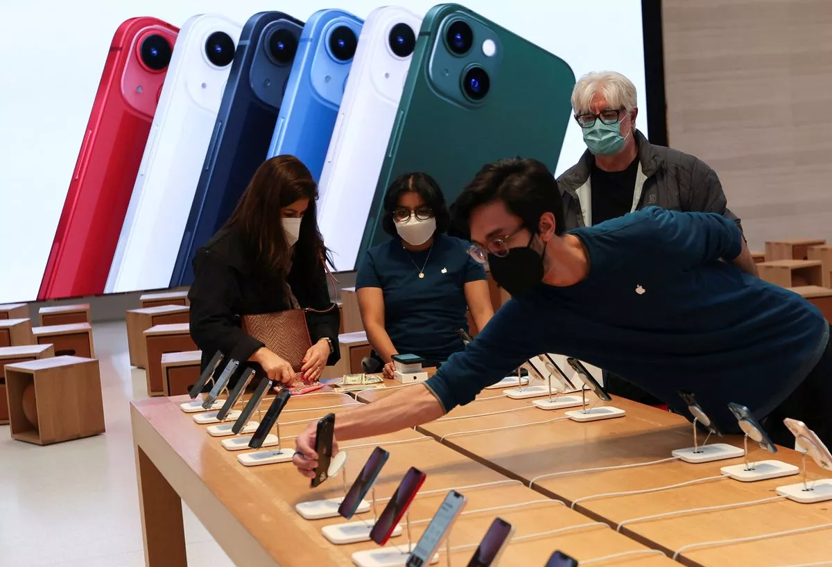 Хятадын хөл хорионоос болж iPhone-ийн нийлүүлэлт хойшлогдлоо
