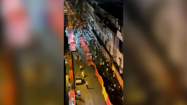 Гуанжоу хотын оршин суугчид “бослого“ гаргажээ