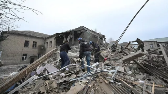 ОХУ Запорожжийн амаржих газар руу пуужингийн цохилт өгчээ