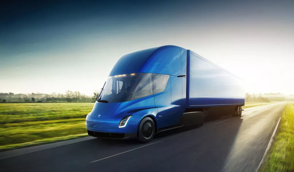 Tesla компаний ачааны цахилгаан автомашинууд бүтэн цэнэгээрээ 800 км туулна