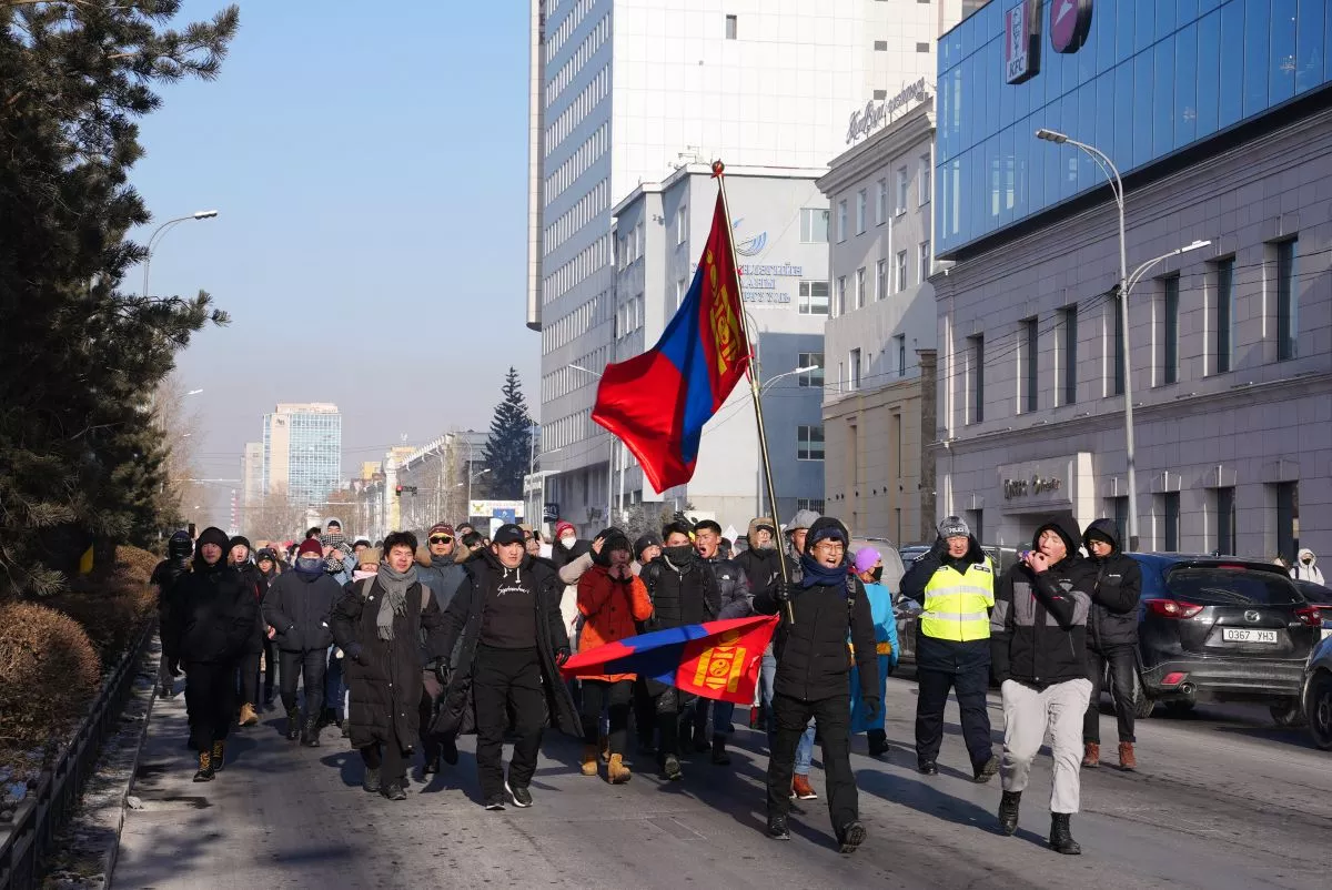 “Талбай дээр сүлжээ унагаагүй гэж худал ярьж, иргэдийн мэдэх эрхэд халдаж байна“