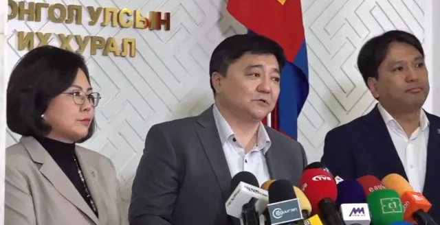 Нүүрсний асуудлаарх хяналтын сонсголд оролцохоор 298 хүн хүсэлт өгчээ
