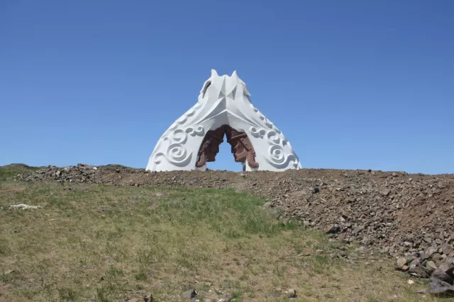 “Хоссанаа“ компани барилга барих эрхтэй юу?