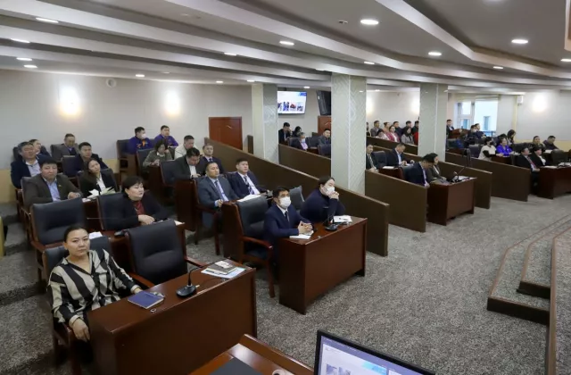 Нийтийн бие засах газрыг нэмэгдүүлэхийг хүслээ