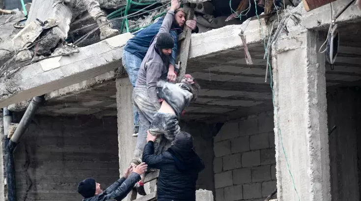 ФОТО: Турк, Сирид болсон газар хөдлөлтийн дараа