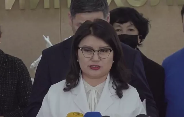 Хөдөлмөрийн хөлсний доод хэмжээг 620 мянга болгохыг Үйлдвэрчний эвлэл шаардлаа