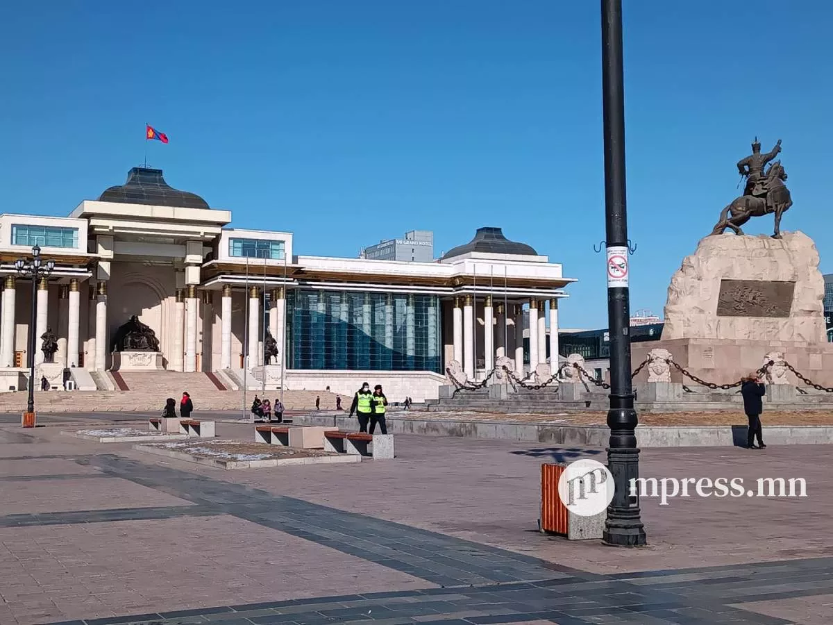 Улаанбаатарт маргааш 4 хэмийн дулаан байна